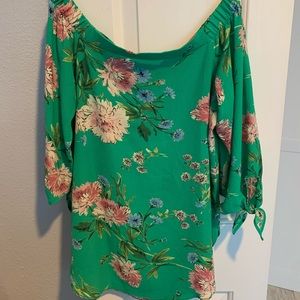 NWT Off the shoulder Stitch Fix floral top